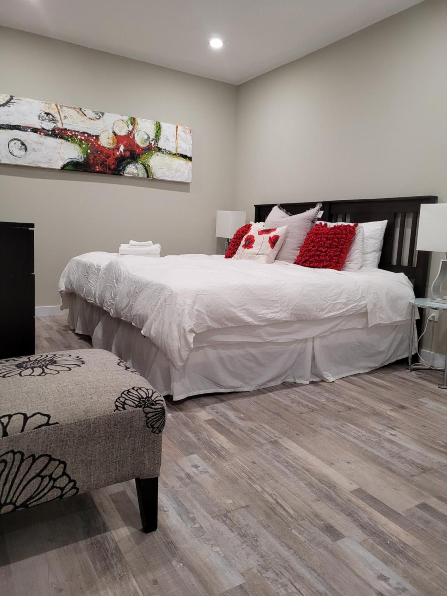 Boardwalk Homes - Executive Guest Rooms & Townhomes Kitchener Εξωτερικό φωτογραφία